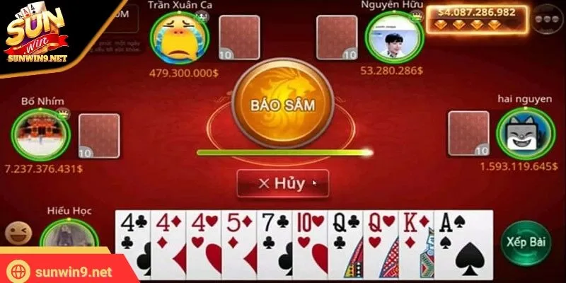 Sâm lốc - Bỏ túi bí kíp chơi luôn thắng tại SUNWIN 4 Sunwin Luôn quan sát các đối thủ để có bước đi thích hợp